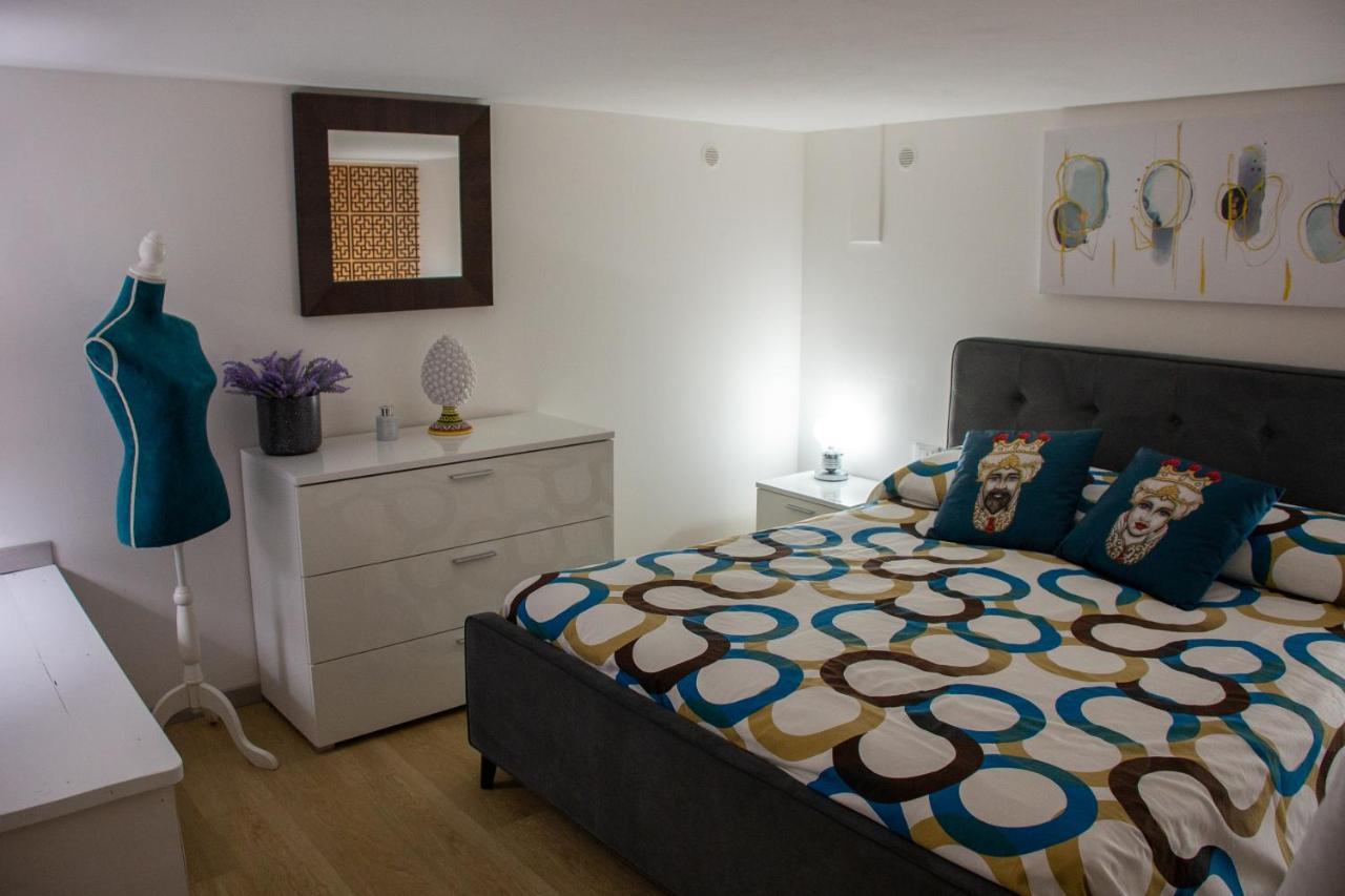 La Dimora Del Viaggiatore Luxury Apartments Mazara del Vallo Bagian luar foto