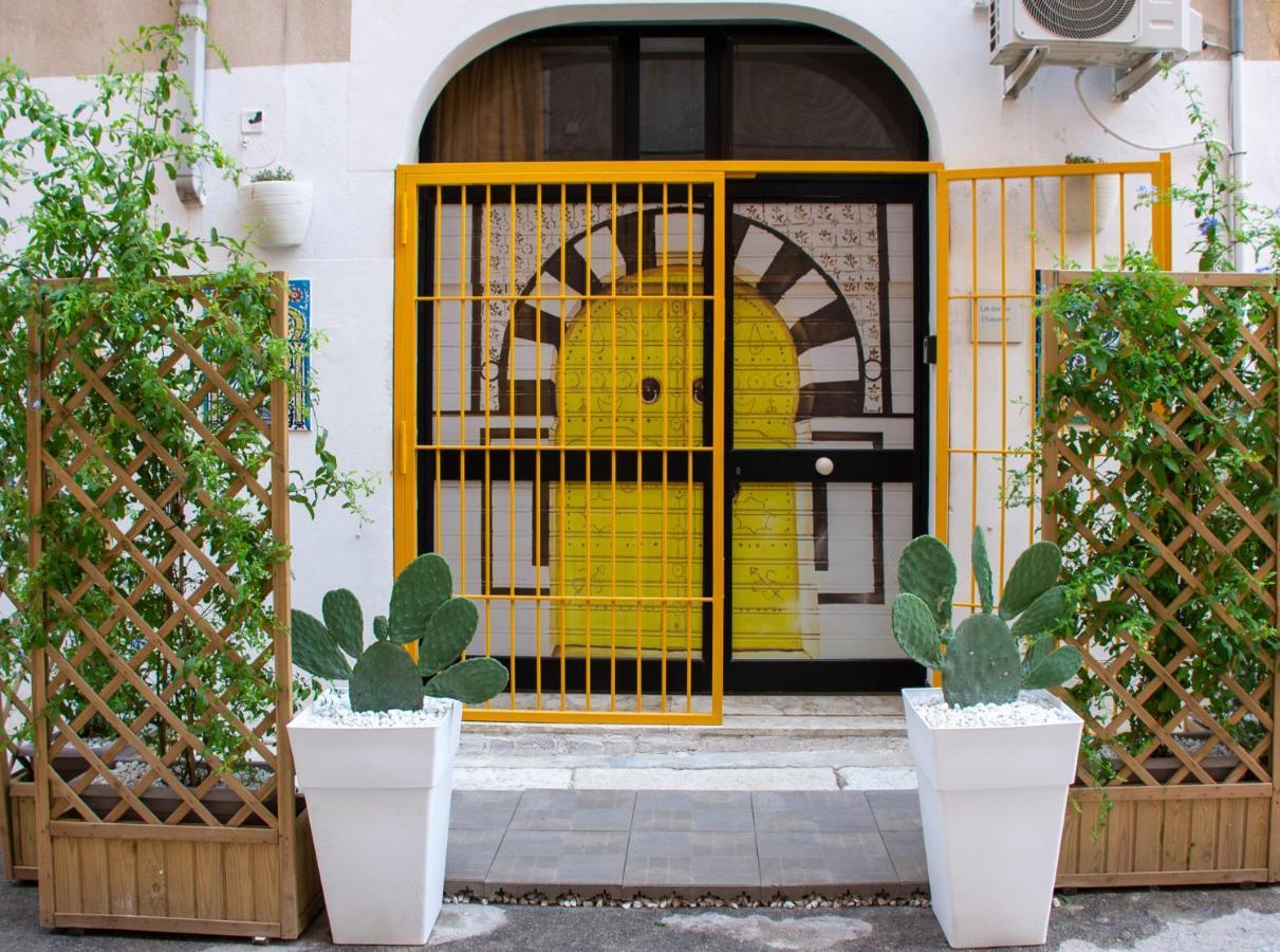 La Dimora Del Viaggiatore Luxury Apartments Mazara del Vallo Bagian luar foto