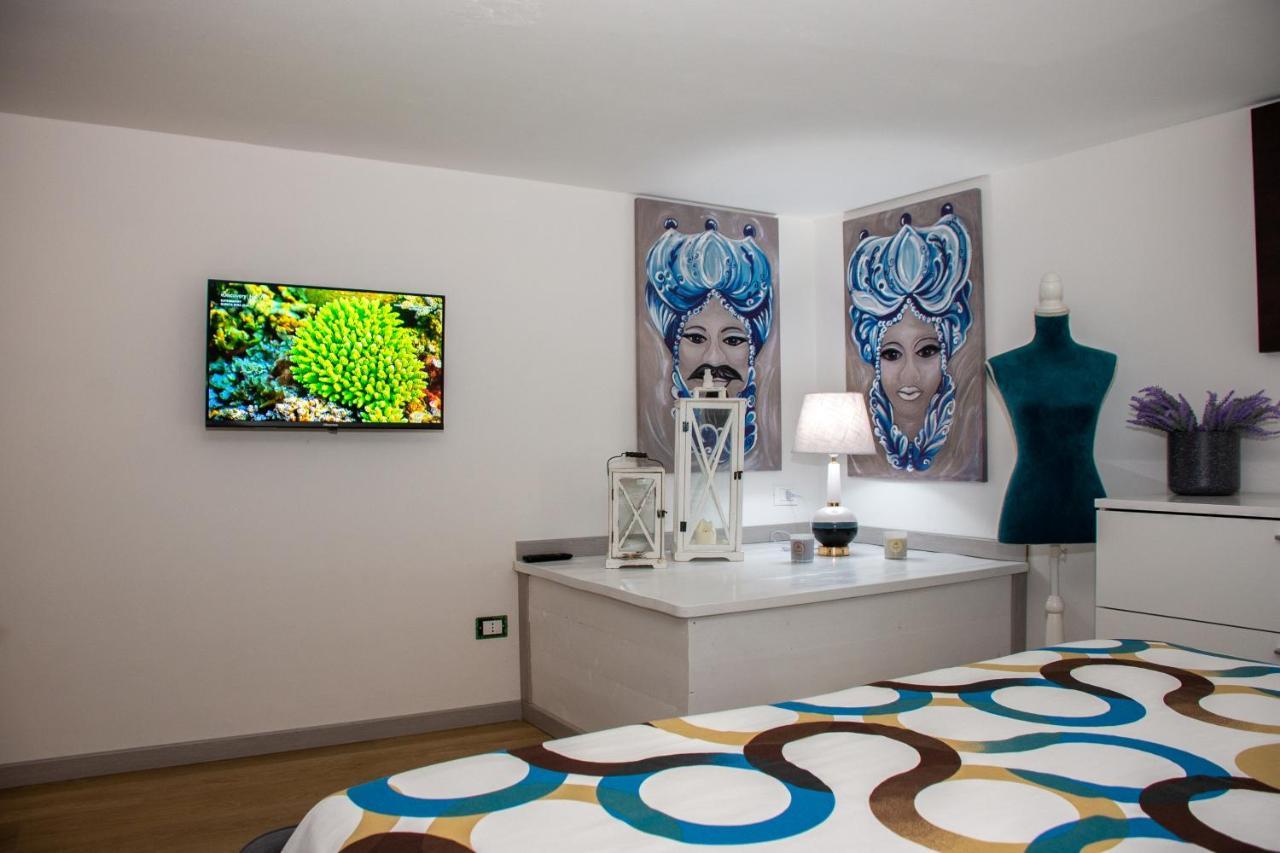 La Dimora Del Viaggiatore Luxury Apartments Mazara del Vallo Bagian luar foto