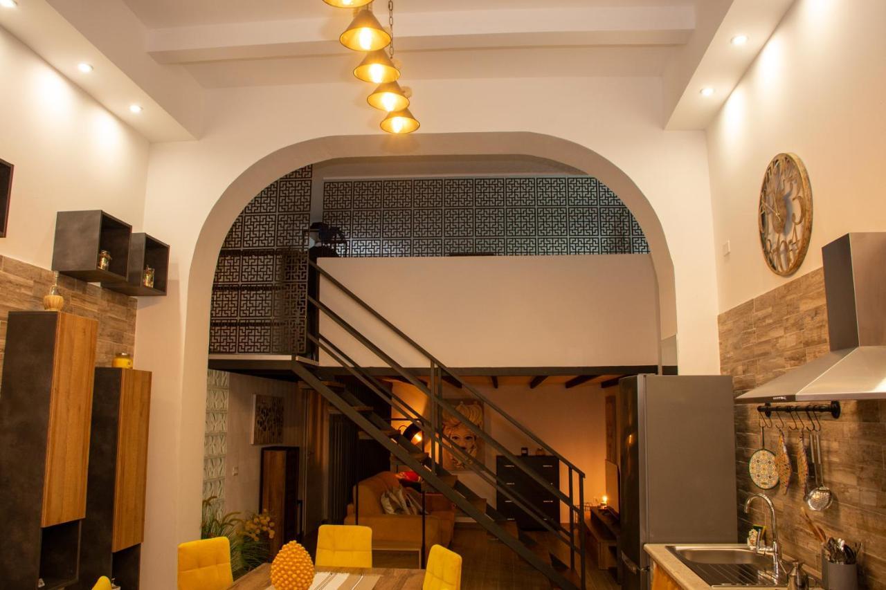La Dimora Del Viaggiatore Luxury Apartments Mazara del Vallo Bagian luar foto