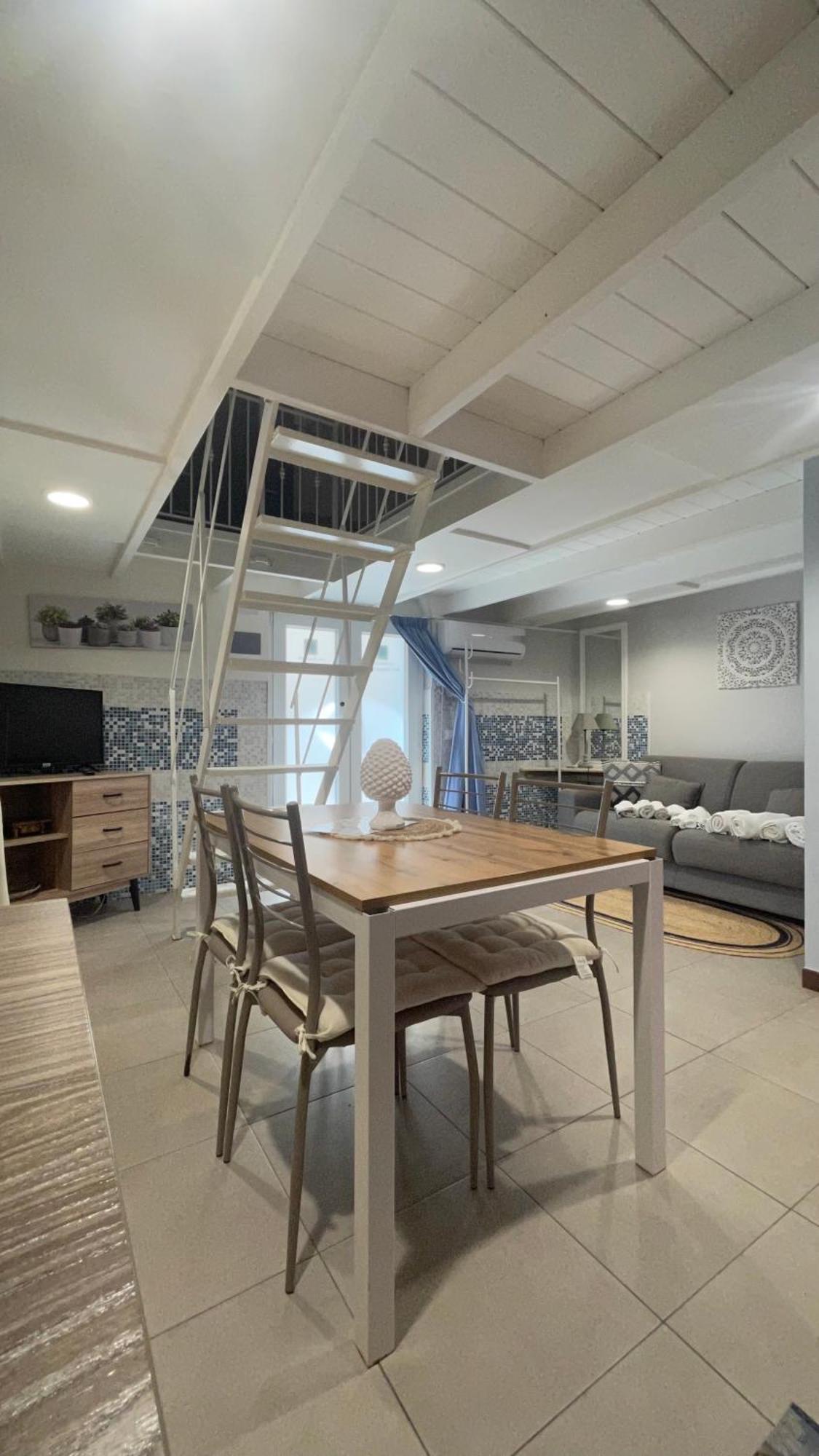 La Dimora Del Viaggiatore Luxury Apartments Mazara del Vallo Bagian luar foto